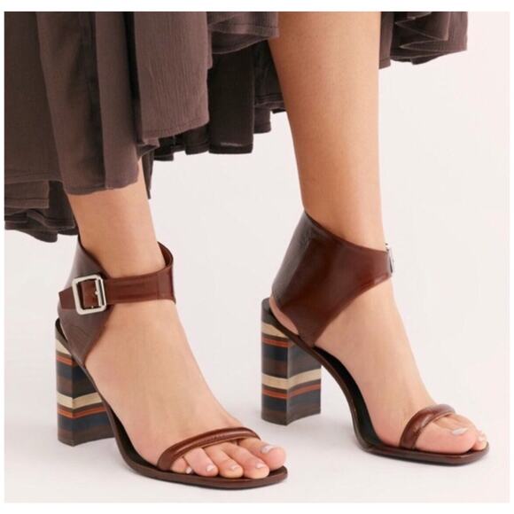 Jeffrey Campbell Free People Women's Leather Stack Heel Wool Cabana Sandals Sz 7 - Picture 1 of 9